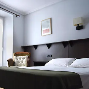 2* Hotel Arrasate